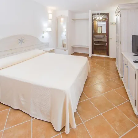 Colonna Beach Marinella Apartment Golfo Aranci