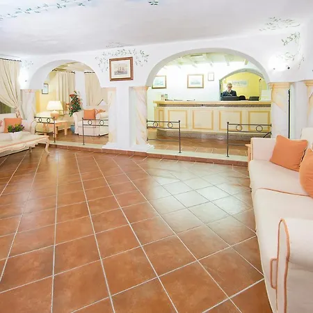 Colonna Beach Marinella Apartment *