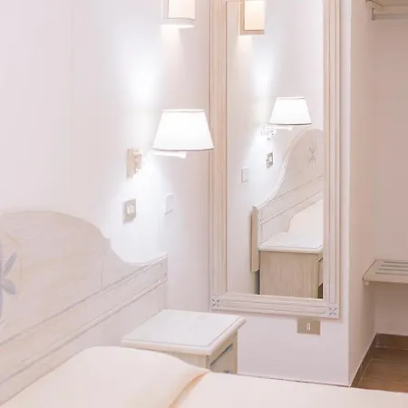 Colonna Beach Marinella Apartment *